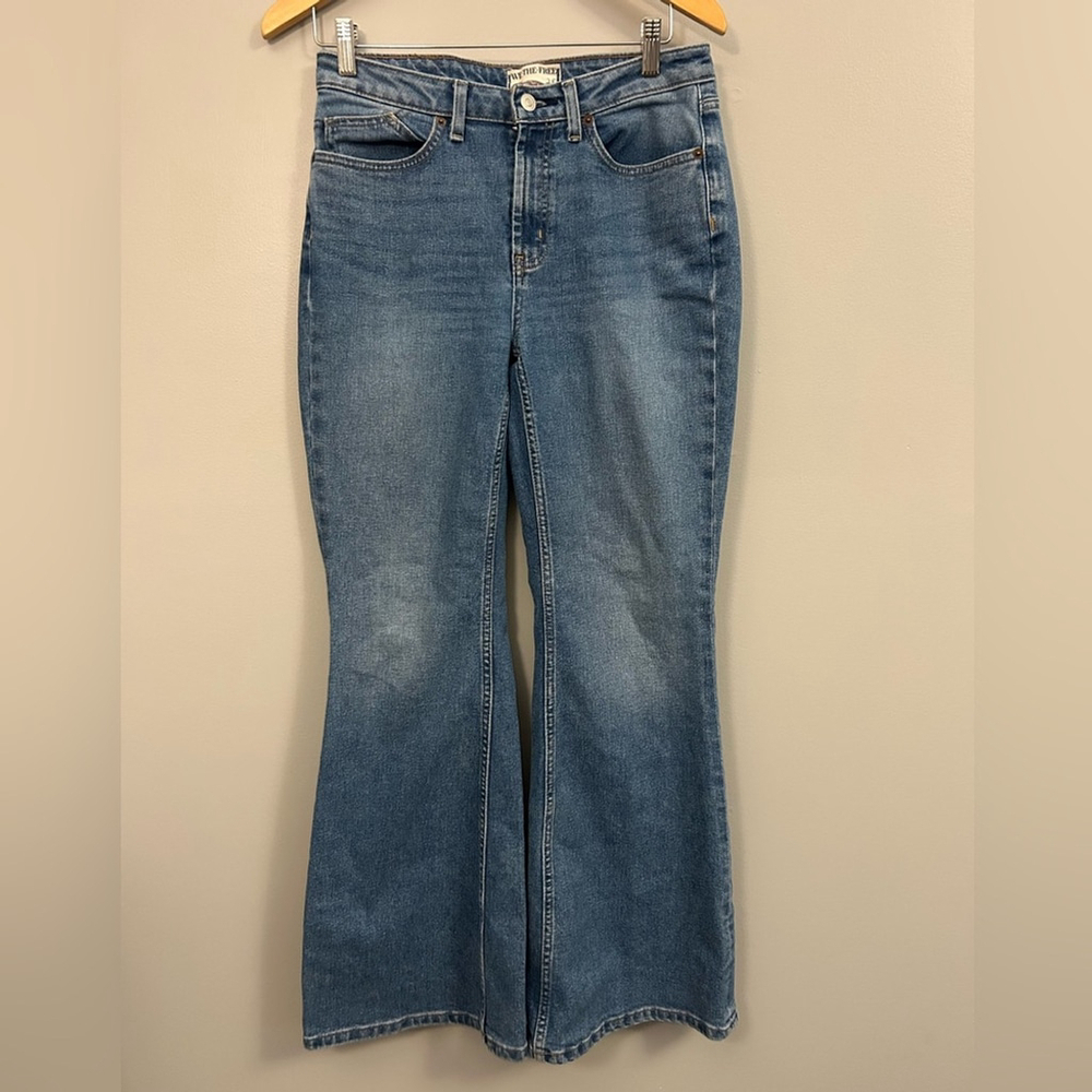 We The Free Blue Curvy Vintage High Rise Flare Jeans Size 28